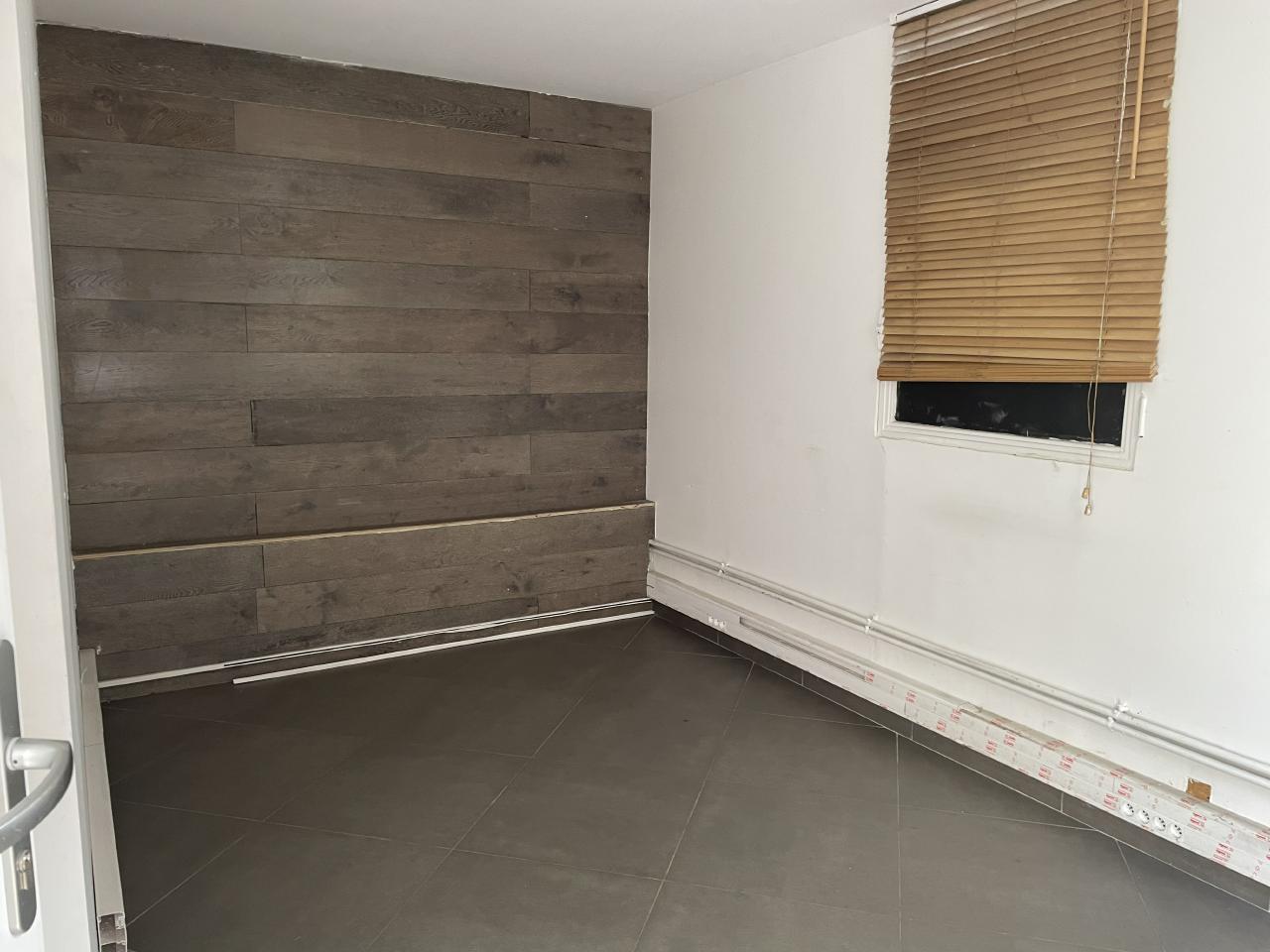Local d'activité Noisy-le-Sec 401m² Location local d'activité Noisy-le-Sec Seine-Saint-Denis OLACT2203906 3